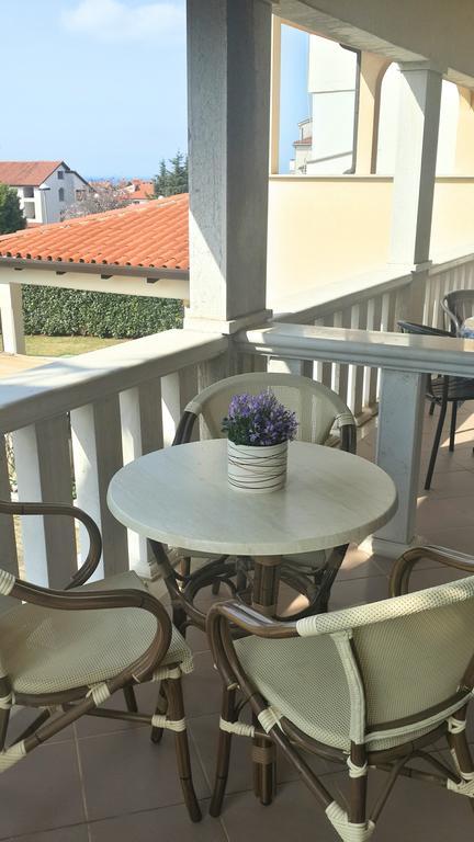 Apartment Maras Porec Exterior photo